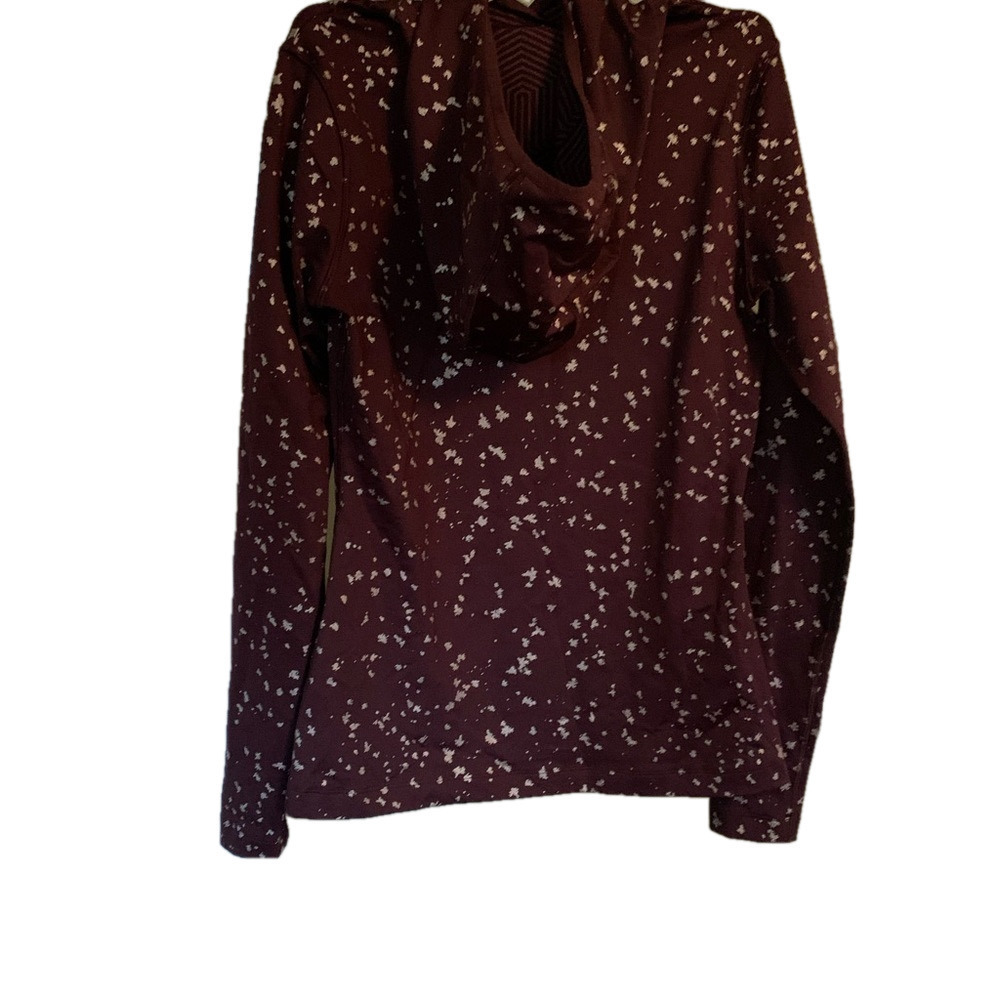 Under  Armour Hooded Long Sleeve Cold Gear - Picture 2 of 3